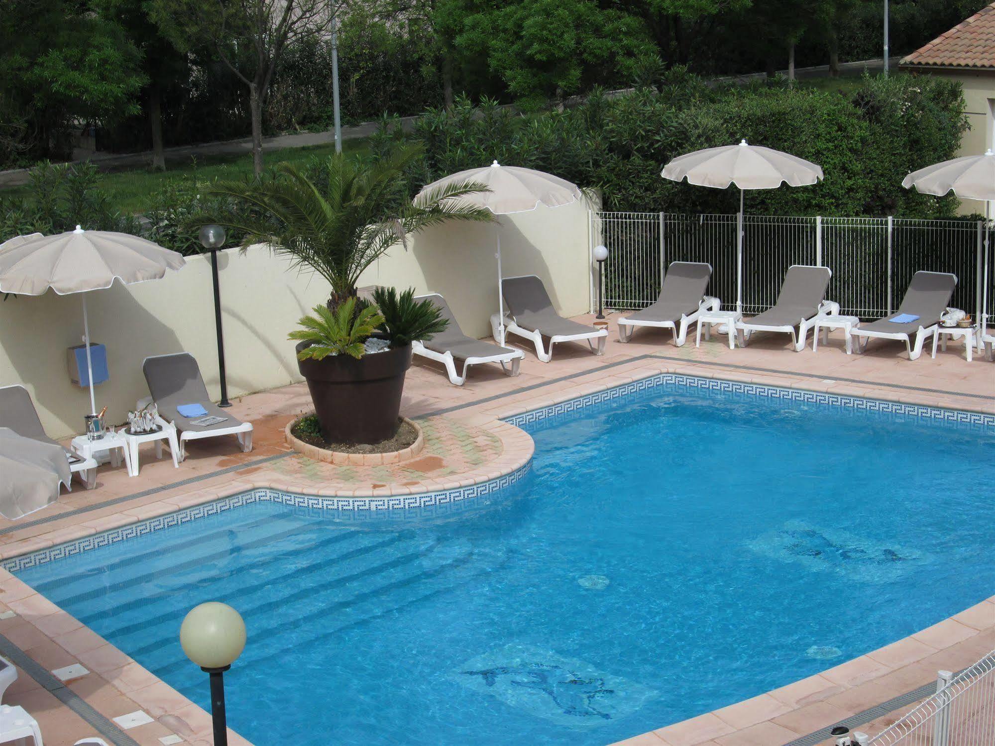 Top Motel Istres Exteriör bild